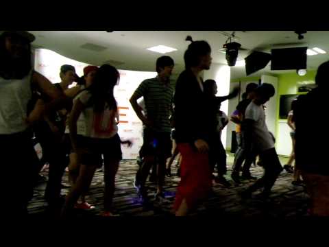 120921 KPOP Dance Off Vol 27: Psy (feat. Hyuna) - Gangnam Style / Oppa Is My Style
