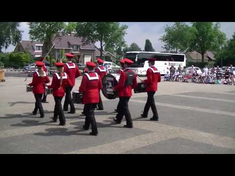 Jeugddrumband Harmonie Slikkerveer Festival Elst 2016