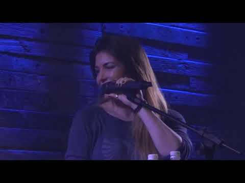 Lucyana Villar - Evidências - QUINTAL DO ESPETO