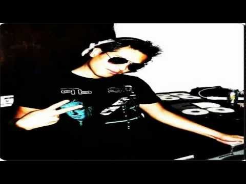 Maurizio Gubellini Ft Melanie Leave Me Alone (Jonnas Roy Brazillian Mix)