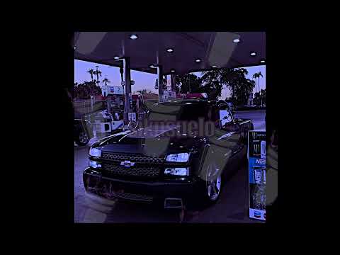 On Papers - MoneyMac Ft. Rio Da Yung OG/concert hall