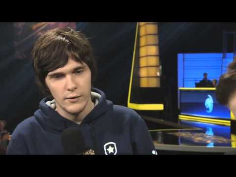 Alex Ich explains manamune build on Darien Aatrox