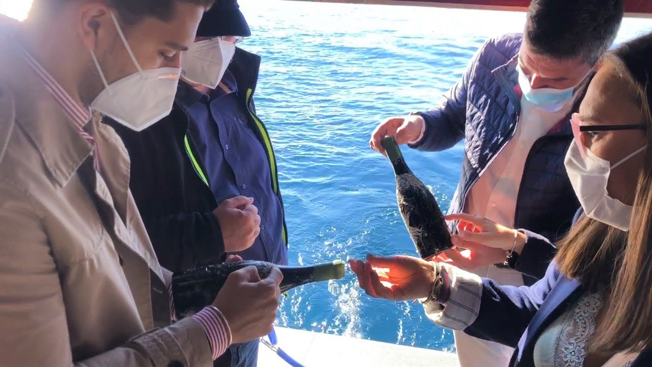 Águilas alberga la primera bodega submarina de la Región