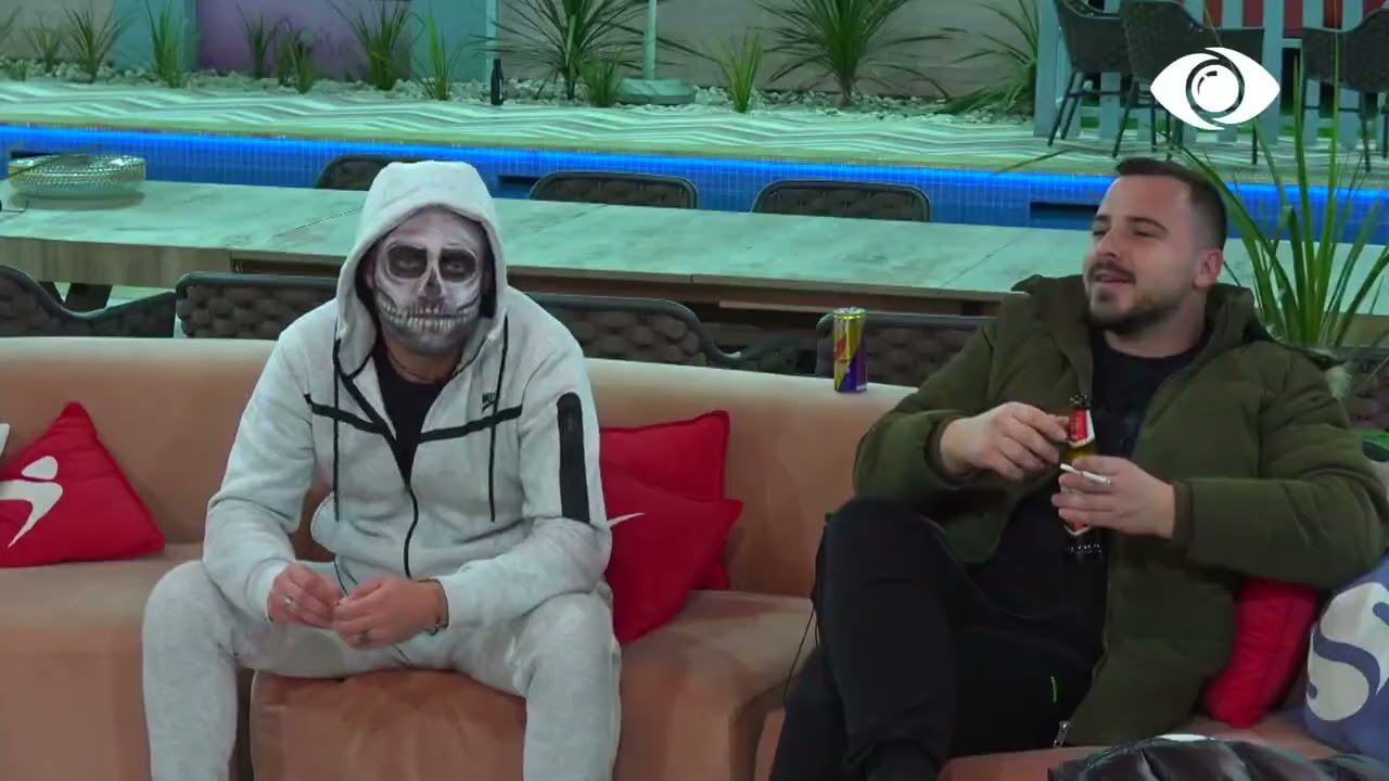 Sa të kalojë 12-ta/ Banorët 'sulmojnë' Luizin