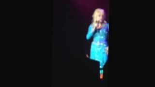 Dolly Parton - Here You Come Again Live in Tamworth NSW for Blue Smoke Tour 2014