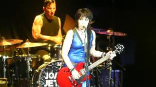 &quot;Love Is All Around&quot; Joan Jett &amp; the Blackhearts@BBT Pavilion Camden, NJ 7/27/17