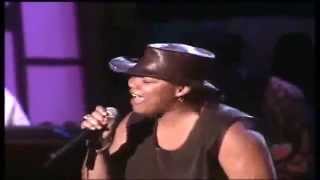 Reggae - Queen Latifah - Who The Cap Fit (Live)