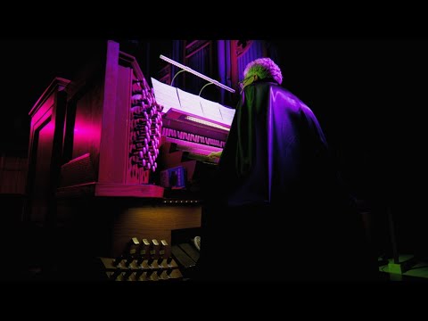 The Ghost and Mr Chicken Live—Again! 2022