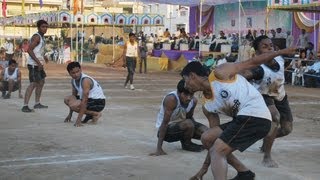 preview picture of video 'Kolhapur v/s Sangli  final match Bhai nerulkar 2013 at Nandurbar'