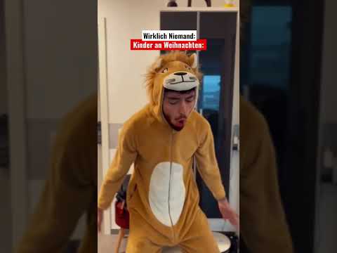 Children at Christmas 😂🎁 | Mario Novembre