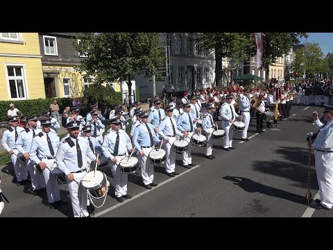 Das Tambourkorps Elsen-Fürth mit dem Marsch Schwabengruß zum Schützenfest in Grevenbroich 2025.