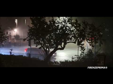 Downbrust, pioggia e vento forte con tempesta di fulmini a Firenze 15 08 2022