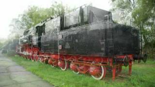 preview picture of video 'Muzeul locomotivelor cu abur - Reşiţa (Steam locomotive museum - Resita).mpg'