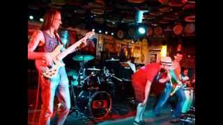 Randieri Samora & Delirium Band at Delirium - Are you gonna go my way 18/07/2013