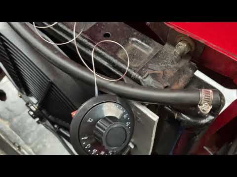 Chix's Triumph Stag Ford Essex 3L V6 - New electric radiator