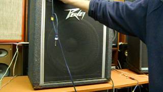 Video thumbnail for Peavey KB100 Guitar Box amplifier - aktivní kytarové kombo by Angelicaaudio Praha