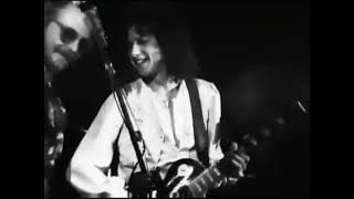 Wishbone Ash - The King Will Come {Lyrics} (1972)