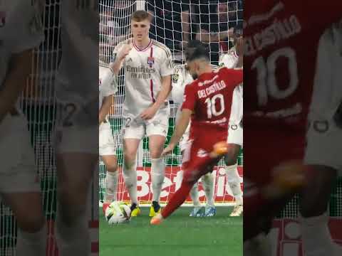 Le coup-franc limpide de Romain Del Castillo 💪