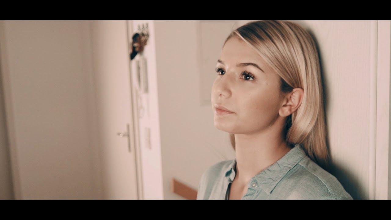 Nicole Cross — Worth The Wait (Acoustic Version)