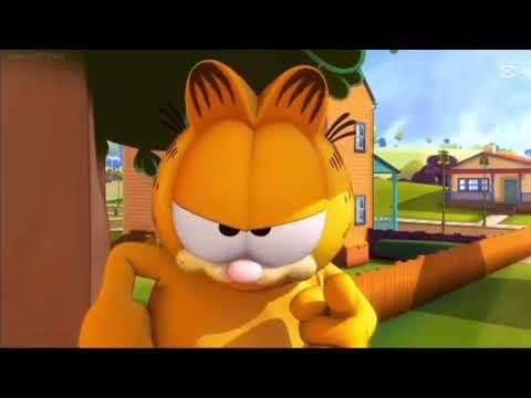 Garfield is always watching you... 😳 so creepy and scary 😳