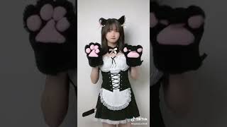 【tiktok】お菓子で釣られてえちえちメイドに...