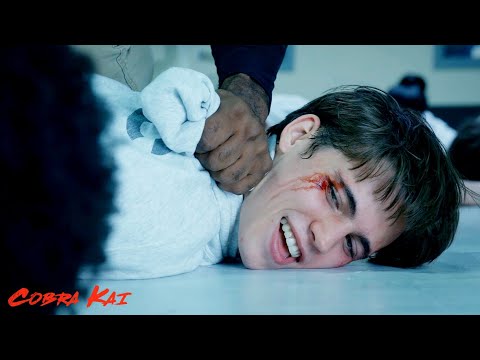 Robby vs Shawn Fight Scene [4K 60fps] | Cobra Kai Season 3