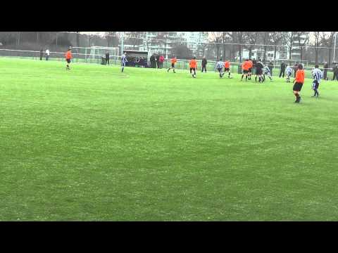 28 jan 2012 Forum Sport B1 - VV De Meern B1 com 1-1, Lars op z'n Engels