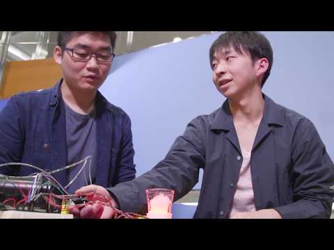 「メディア学部」リアルタイムに味の変わるかき氷