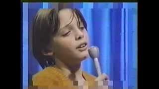 LUIS MIGUEL (12 años) - CANTANDO EN INGLES Y ESPAÑOL LA MALAGUEÑA