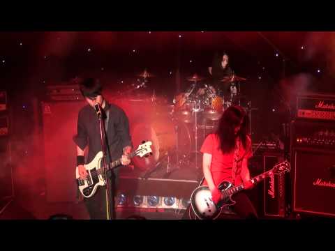 [Live,HD] ART OF PARTIES - "Shoot The Chicks" Nov 26, 2010 @Club DGBD