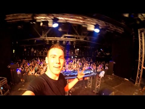 Tom Swoon took my camera @ Volta Club (Moscow)