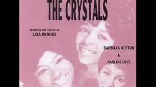 The Crystals - Santa Claus is coming to .....