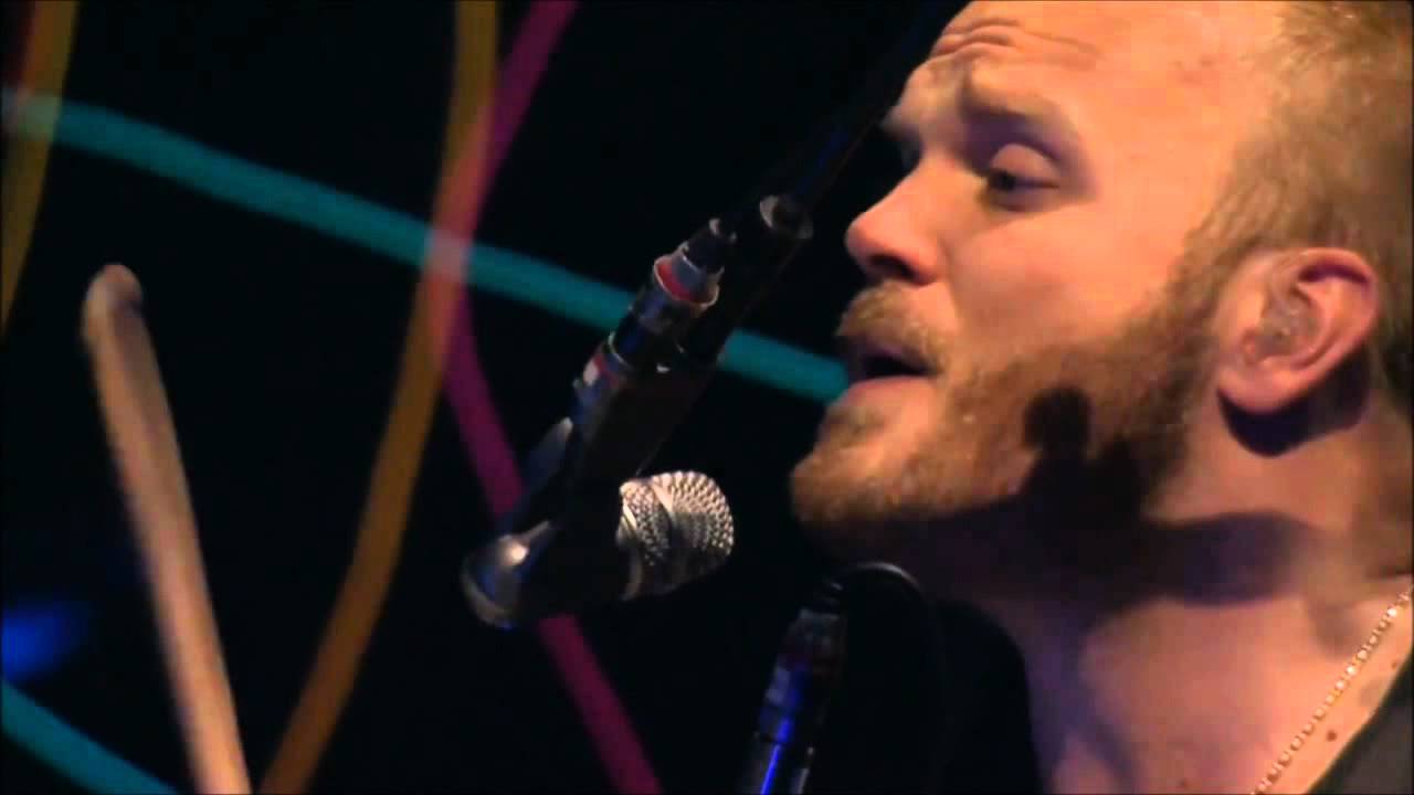 Coldplay - Paradise Live in Madrid [Proshot] [Anton Corbijn] [HD]