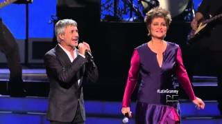 Daniela Romo y Sergio Dalma Latin Grammys (Yo no te pido la Luna) - HD