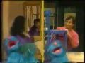 Sesame Street Brush Boogie