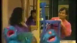 Sesame Street - &quot;Brush Boogie&quot;