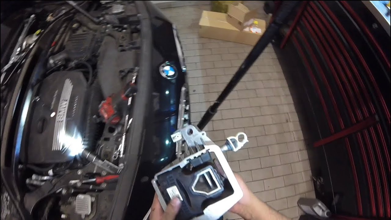 Motor mount replacement on a BMW X2