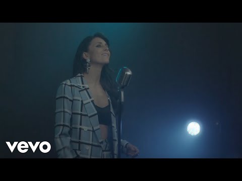 Kelleigh Bannen - Diamonds