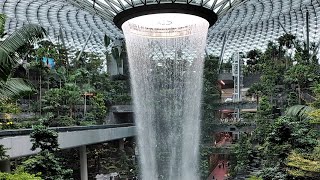 [問卦] 新加坡的人工瀑布是不是比台北強一百倍？