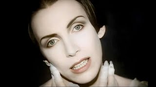 Annie Lennox - Love Song For A Vampire (official video) HD