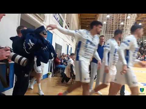 Feszült hangulat uralkodott a pályán