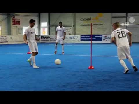 Passübung im Kreuz mit 10 Spieler