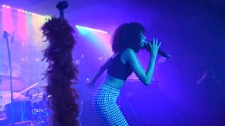 Ravyn Lenae | &quot;The Night Song&quot; (live)