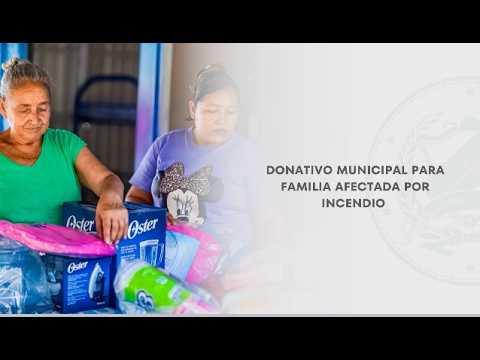 Alcalde Mario Durán entregó donativo a familia afectada por incendio en Ayutuxtepeque