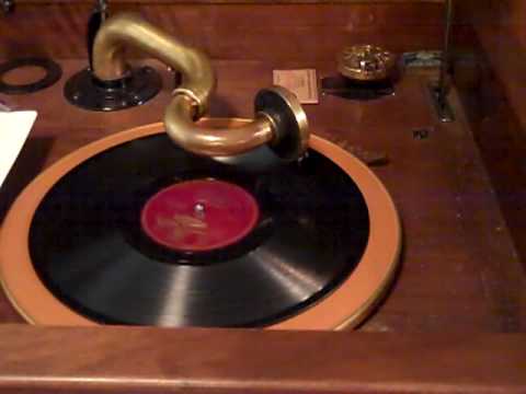 Mike Markel's Orchestra - Under the Moon - Roaring 20's Victrola