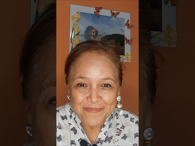Vídeo relacionado con BOHUIZ 3 pares de aretes retro de banda de cassette, aretes de neón de los años 80 y 90 para mujer, traje de los años 80 y 90, accesorios de fiesta temática