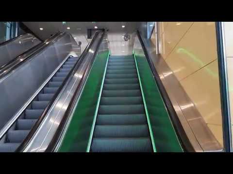 Ride in Helsinki metro - Myllypuro (Kvarnbäcken) station (metroasema) - 19.03.2019