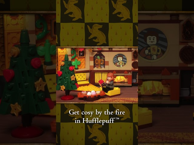 Vídeo relacionado con LEGO Harry Potter Escudo de Casa de Hogwarts de Juguete - Maqueta 3D con Animales - Decoración para la Pared del Dormitorio - Regalo de Cumpleaños para Niñas y Niños de 12+ Años y Adolescentes - 76462
