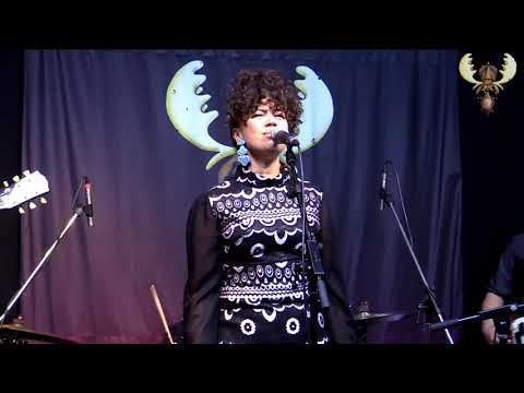 Jade MacRae - Oh My Darling - Live at Bluesmoose Radio - 8 september 2021