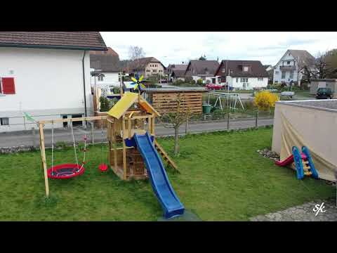 Neu im Verkauf: Schönes Mehrfamilienhaus mit Landreserve in Flumenthal!